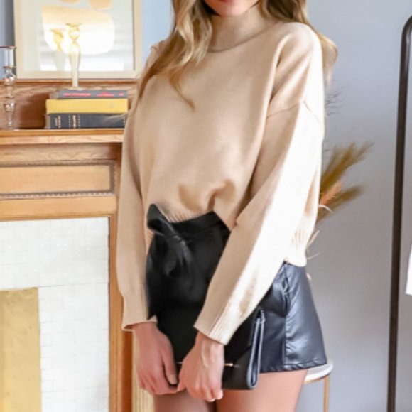 NWT Soft and cozy crop turtle neck sweater - Picture 7 of 11